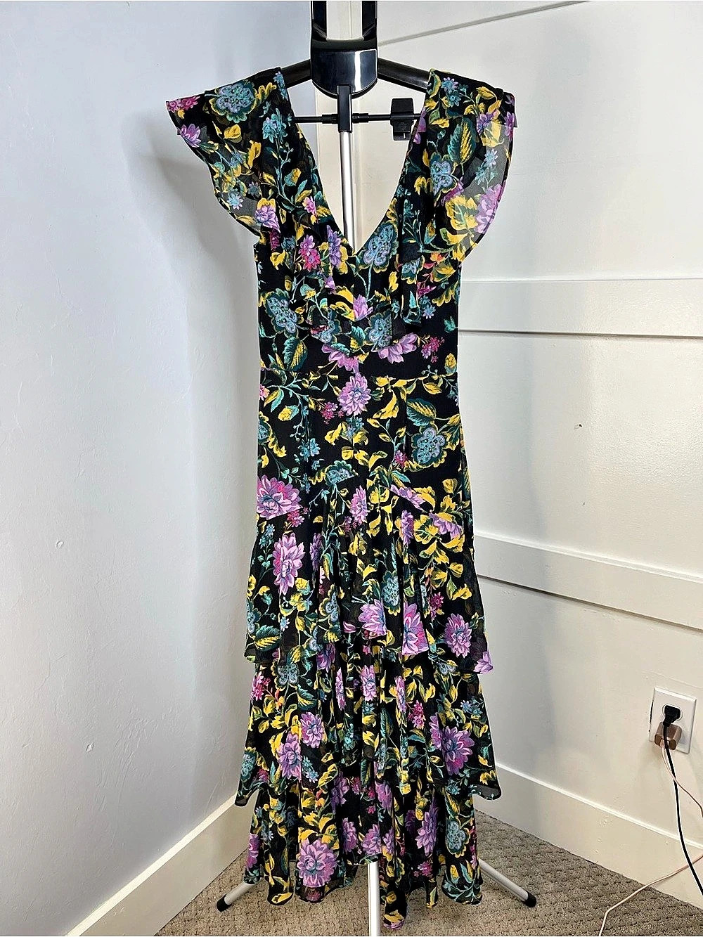 WAYF Floral Maxi Dress Black & Multicolor XS